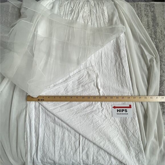 Unbranded Minimalist White Dress Women Size M Sleeveless Overlay Embroidered - Picture 10 of 16